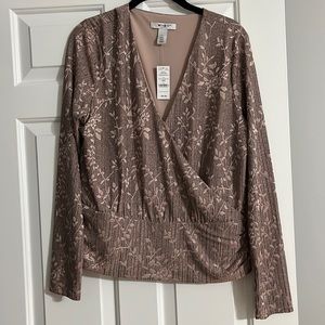 Knit top lightweight White House Black Market new with tags